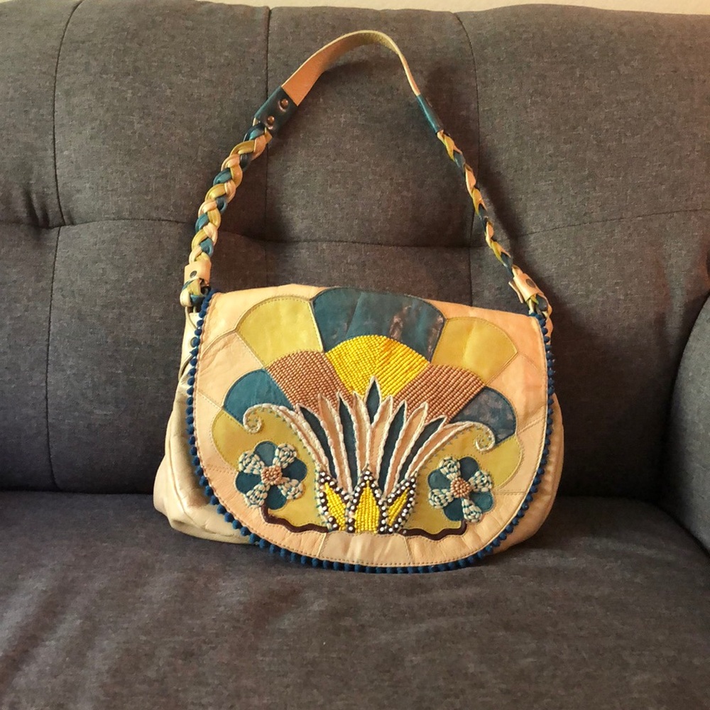 Ipa-Nema shoulder bag